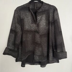 Connie Black and Gray Geometric Blouse